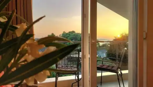 Refresh Boutique Apartments - 6