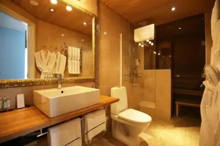 Boutique Yöpuu - 37