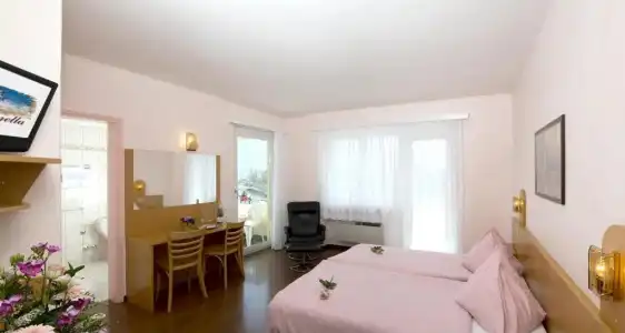 Rondinella Locarno - 50