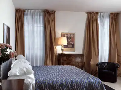 The Hoxton - 6