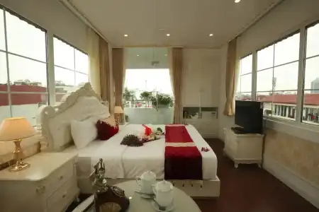 Hanoi Royal - 127