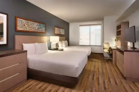 Hyatt House at Anaheim Resort/Convention Center - 4