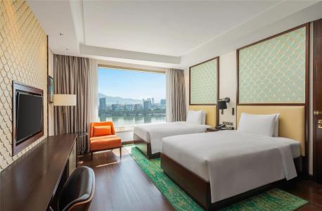 Hilton - 41