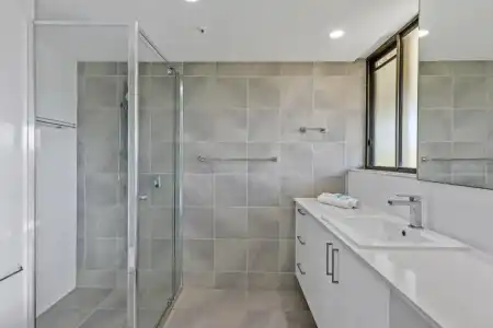 Gemini Court Holiday Apartments - 500