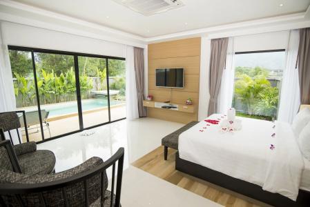 Pumeria Resort Phuket - 4