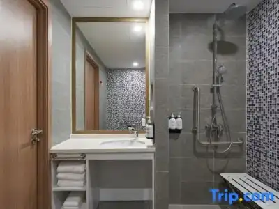 Holiday Inn & Suites SAIGON AIRPORT by IHG - 82