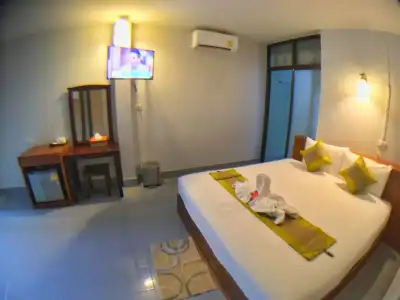 Srichada Khaolak - 20