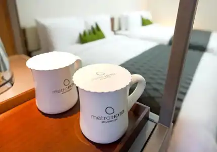 Metro - 63