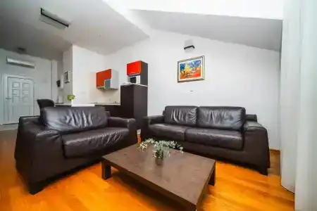Apartment 3 Beaches With Free Parking - 346