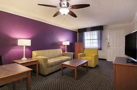 Baymont by Wyndham Greenville Woodruff Rd - 37