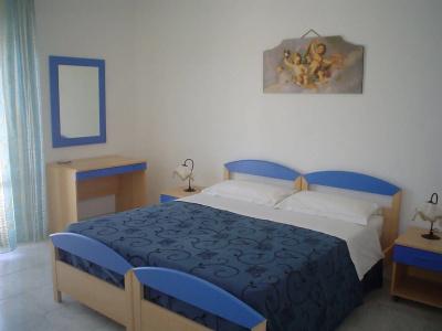 Bed and Breakfast Brezza Marina e Ristorante Shoreline - 5