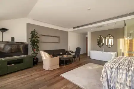 Ansen Suites - 107
