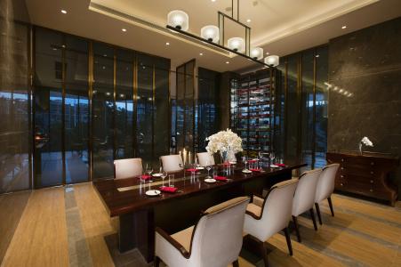 Hilton Wuhan Riverside - 41