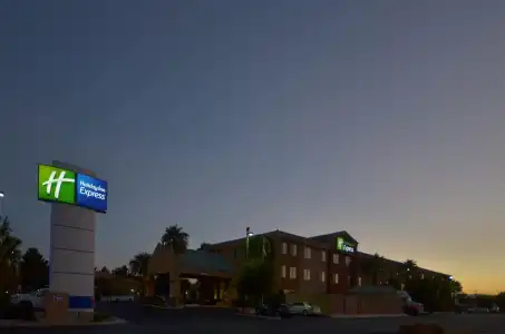 Holiday Inn Express Las Vegas-Nellis by IHG - 26