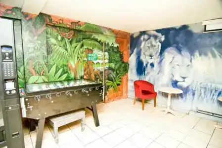 Kensal Green Backpackers 1 - 14