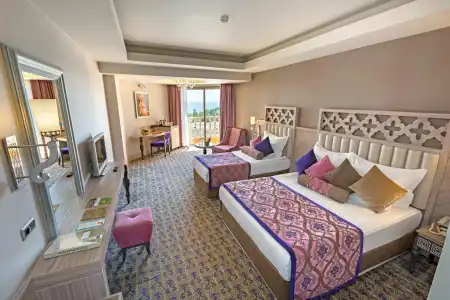 Royal Alhambra Palace – All Inclusive - 35