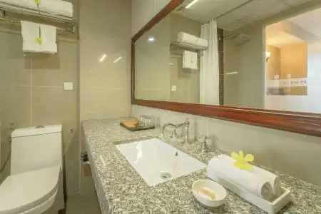 Eden Plaza Danang - 8