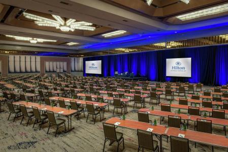 Hilton Los Angeles/Universal City - 15