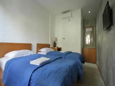 Pawon Cokelat Guesthouse - 3