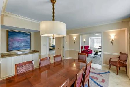 Capital Hilton - 107