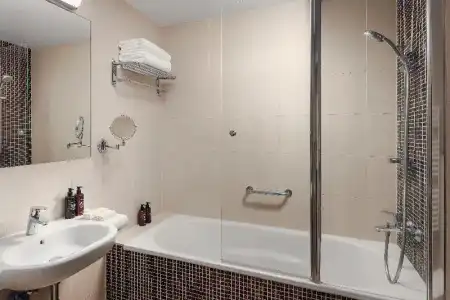 Harvey Spa - 43