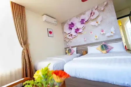 Flora Hue - 86