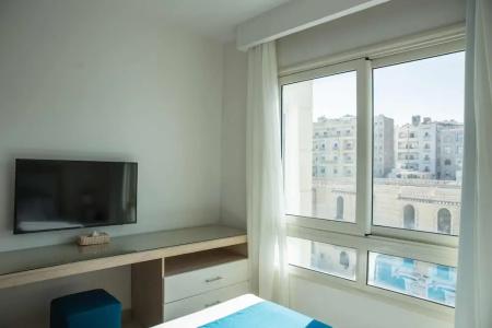 Redcon Suites - 286