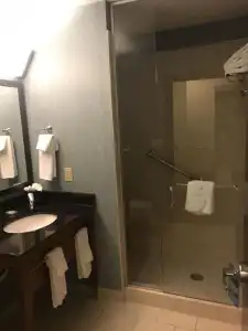 Hyatt Place Des Moines/Downtown - 7