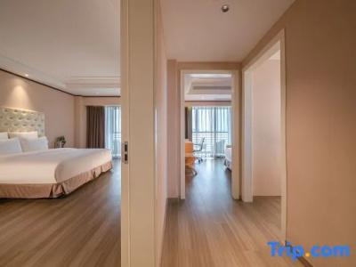 Nanning Landmark - 81