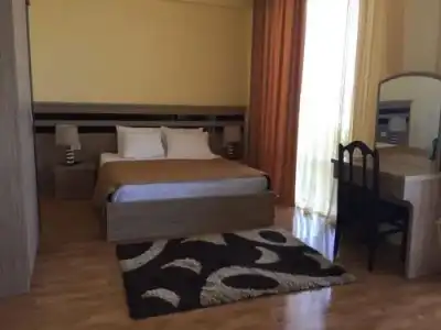 Lazuri - 2