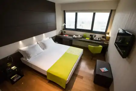 Best Western Plus The Hub - 55