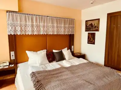 Tante Alma's Mannheimer - 50
