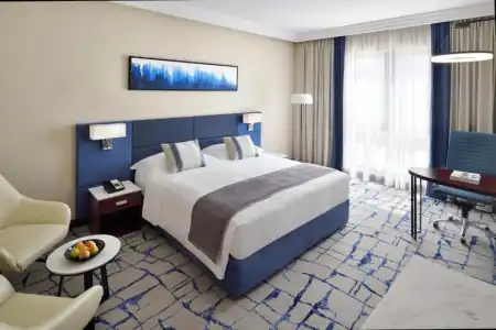 Mövenpick & Apartments Bur Dubai - 30