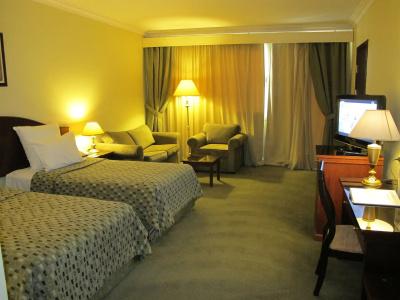 Boudl - Grand Pyramids - 3