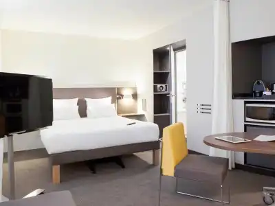 Novotel Suites Paris CDG Airport Villepinte - 3
