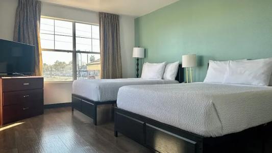 MainStay Suites Las Vegas Flamingo - 41