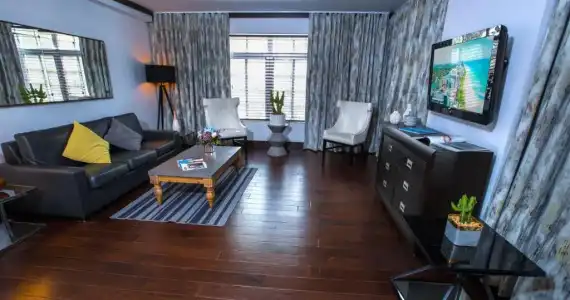 Lincoln Arms Suites - 97