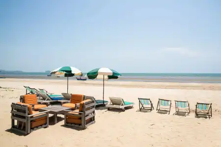 Dolphin Bay Beach Resort - 24