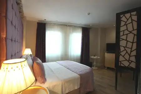 Katelya - 129