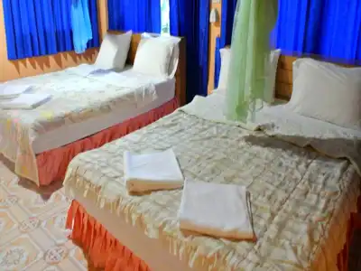 Khao Sok Island Resort and Spa - 4