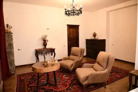 Khoreayi Dzor - 12