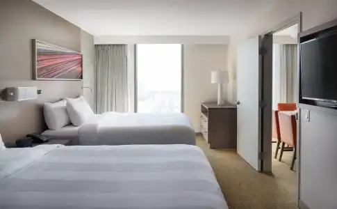 Springhill Suites San Diego Downtown/Bayfront - 4