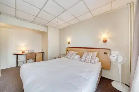 Campanile PRIME - Paris Ouest Boulogne - 42