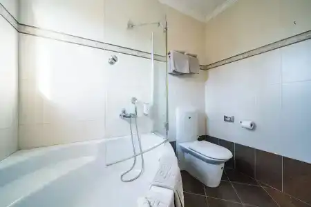 Apartment 3 Beaches With Free Parking - 218