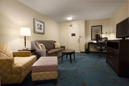 Hilton Garden Inn Fargo - 34