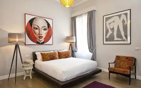 The Independent Suite - 40