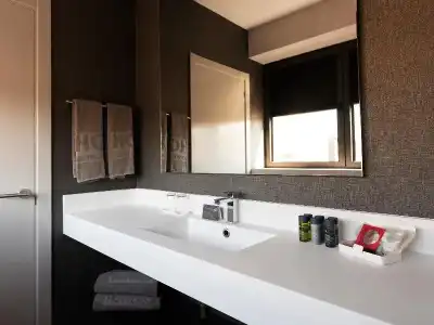 HG City Suites Barcelona - 25