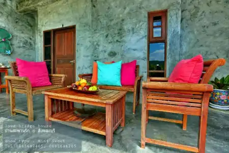 Love Bridge House Resort - 93