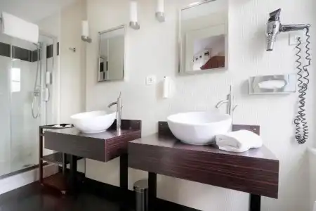 Best Western Brittany - 80