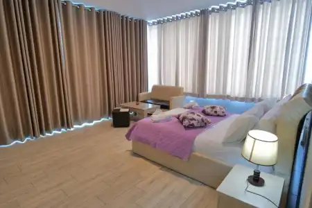Oceanic Overview Suites - 99